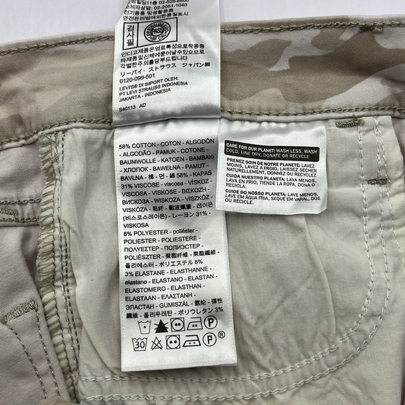 Levi’s 720 High Rise Super Skinny Crop Camo Jeans Size 29 - Picture 6 of 11